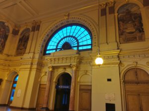 Bahnhofshalle im Keleti-Bahnhof